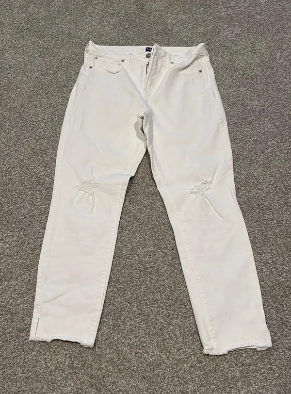 Gap White Jeans - Image 5