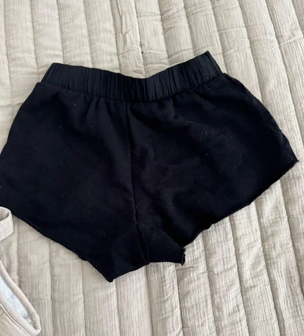 All Yoga Shorts Alo - Image 2