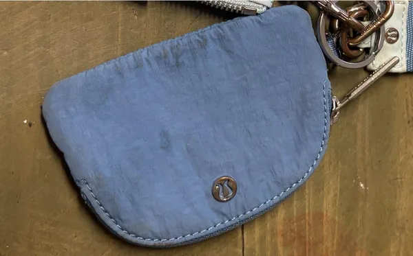 Lululemon Powder Blue / Utility Blue Dual Pouch Wristlet. In GUC! Well loved with untreated stains. - Image 4