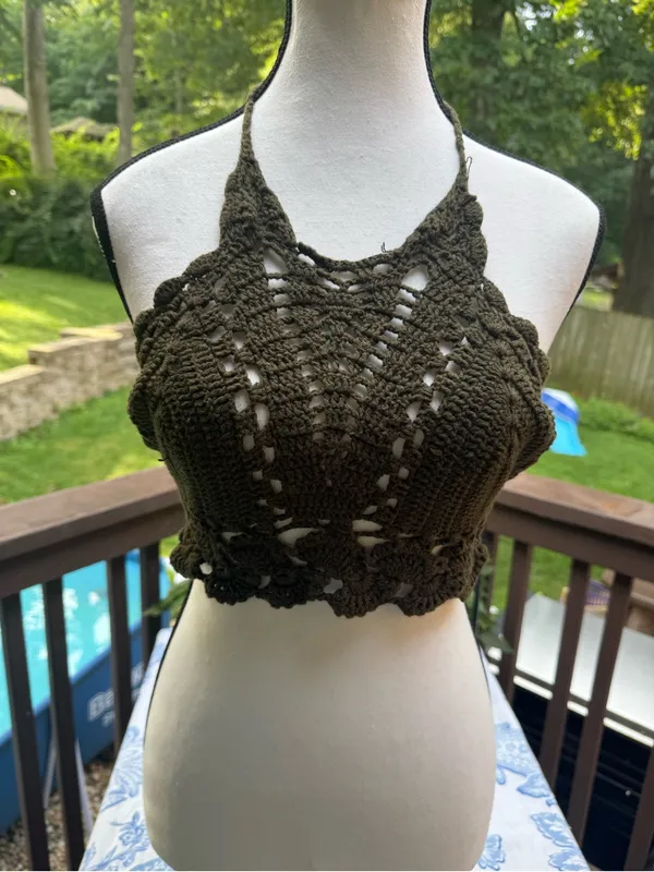 Unbranded Women's Crochet Halter Olive Green Top Cropped Adjustable Strap Size S - Image 2