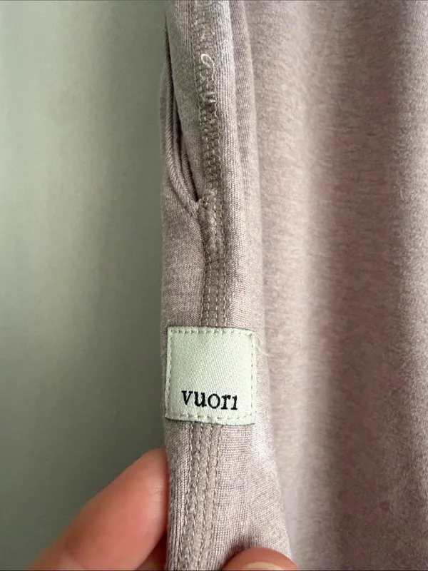 Vuori Women's Performance Joggers in Umber Heather Mauve Pink 25” Large - Image 4