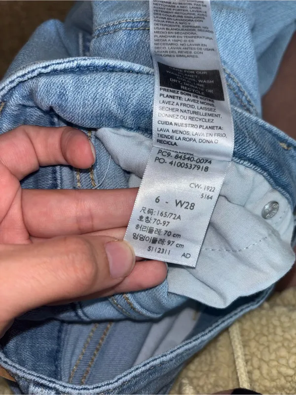Levi's Women’s Light Blue Slim Fit Jeans - Image 5