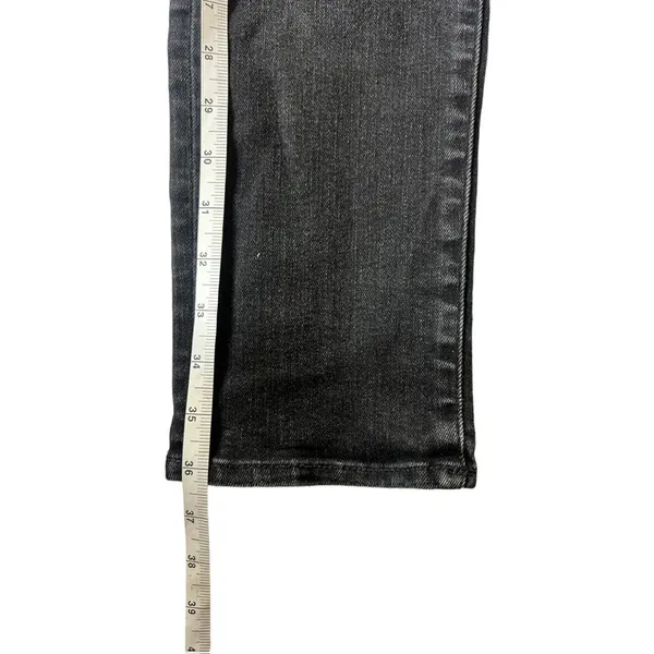 American Eagle Women's Black Wash Jeans - Image 8