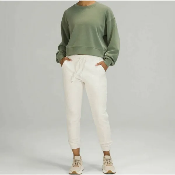 Lululemon Softstreme Perfectly Oversized Cropped Crew Sage Green Twill size 6 - Image 5