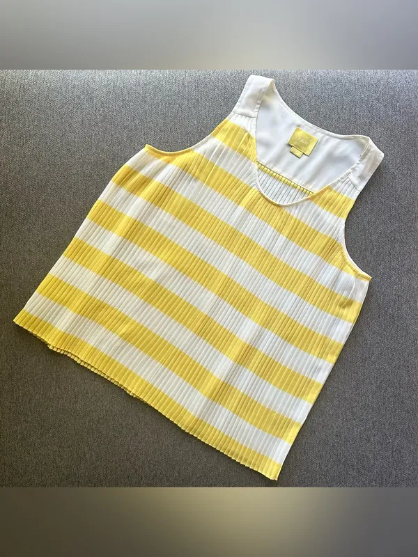 Anthropologie MAEVE Pleated Tank Top Size 6 - Image 3
