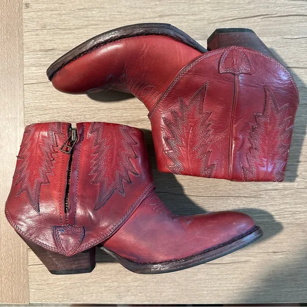 HTC Hollywood Trading Company Folded Cowboy Ankle Boots in Burgundy Sz 37 / 7 US - Image 15