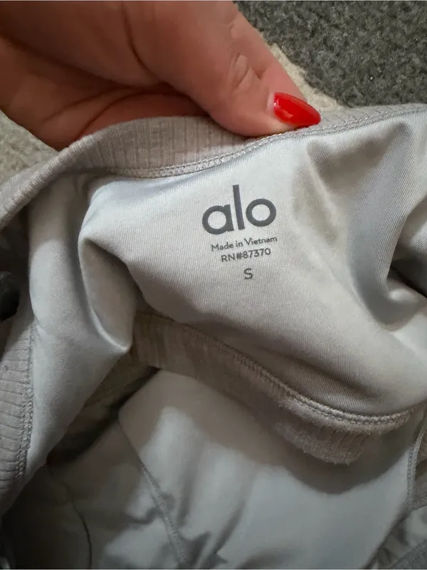 Alo bra top - Image 4