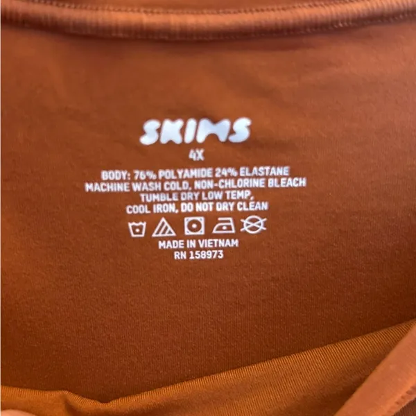 SKIMS Bodysuit long Sleeve Crew Neck , Size 4X. Color is Carmel. NWT. - Image 6