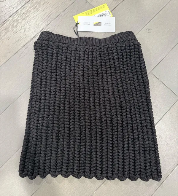 Knitted Black Skirt - Image 5