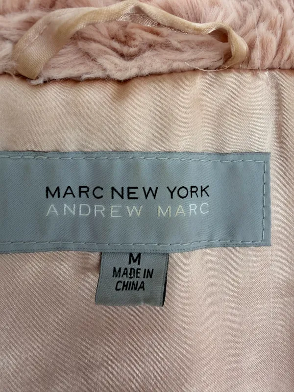 Marc New York Vest Women’s M Pink Faux Fur Zip Andrew Marc Plush Layering READ - Image 9