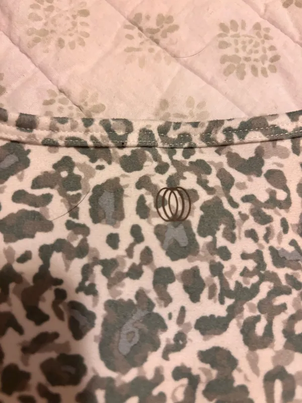 Green leopard athletic tank Size L - Image 4