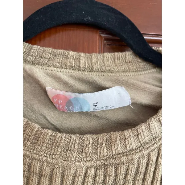 Free People Beach knit ribbed gathered quilts crop top in Ecru size XS - Image 3