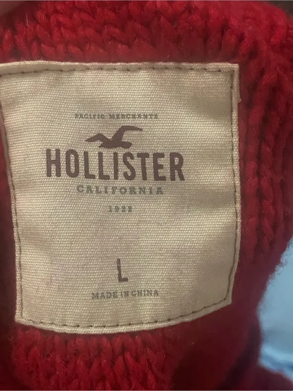 Hollister Red Knit sweater - Image 3