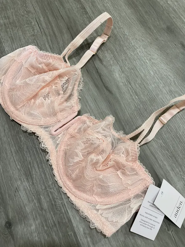 Light Pink Lace Bra. Size 34 C - Image 4