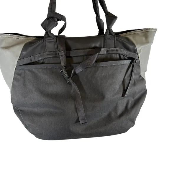 Lululemon Athletica Grey Colorblock Gym Tote Bag Large Shoulder Bag h2o *Flawed* - Image 9