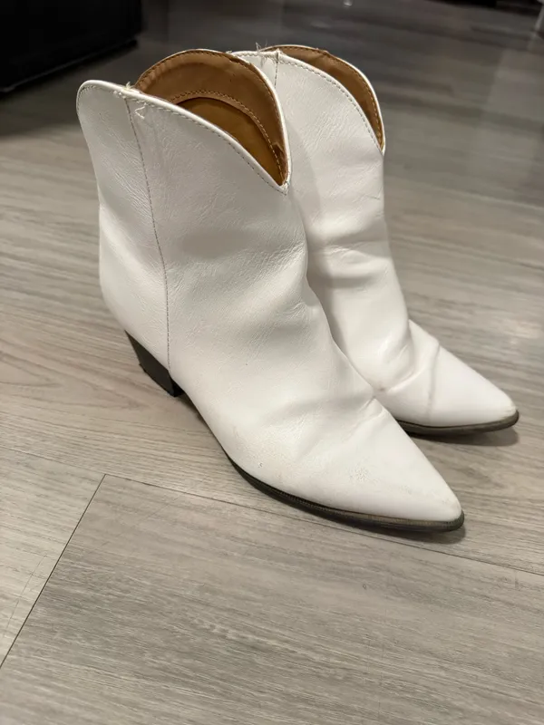 White Faux Leather Ankle Boots Women’s 5.5 SHEIN - Image 3