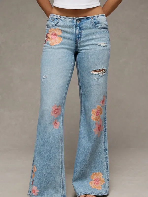 American Eagle Super Low-Rise Baggy Flare Floral Jeans Size 16 - Image 2