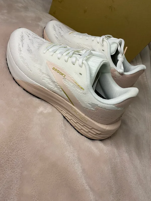 Brooks Women's White & Blush Launch Running Shoes size 7 - Image 2
