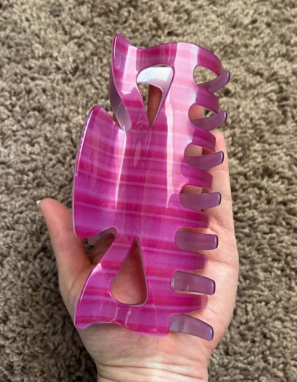 ‼️A New Day Jumbo Claw Clip‼️ - Image 2