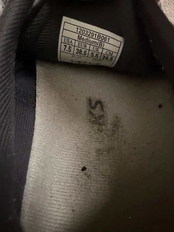 Brooks Running Shoes - Image 4