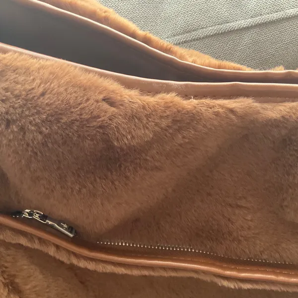 Alo Yoga Faux Fur Tote Bag Chocolate - Image 14