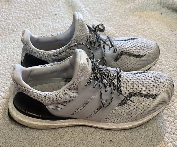 UltraBOOST 5.0 DNA Running Sneakers - Image 2