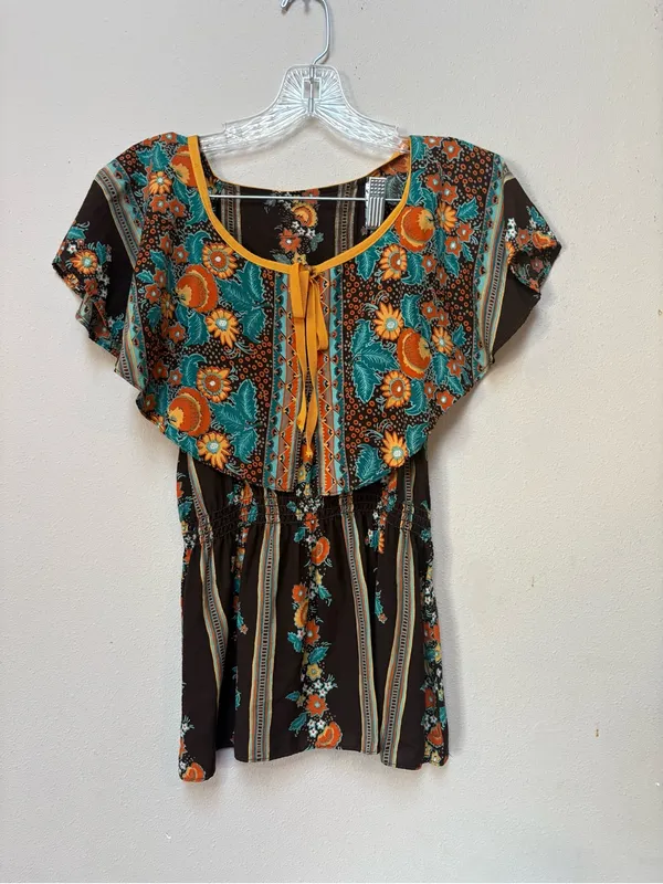 Vintage Handmade 70s Boho Floral Cape Sleeve Smocked Tunic Top - Image 9