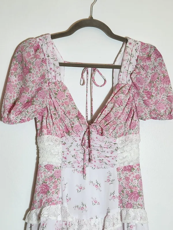 Altar'd State Pink and White Floral Boho Patchwork Mini Dress Size XS Flaw - Image 2
