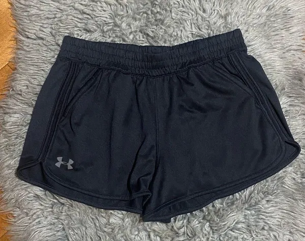 Under Armour Women's UA Fly-By 2.0 Shorts Size Small - Image 4