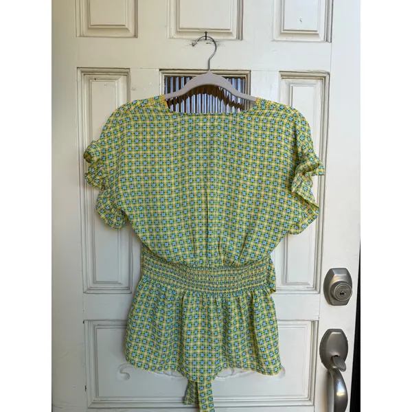 Max Studio Yellow Geometric Floral V-Neck Ruffle Peplum Blouse Size XS NEW - Image 2