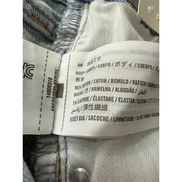 Abercrombie & Fitch The Mom Short High Rise Light Wash Cuffed Denim Size 22 - Image 8