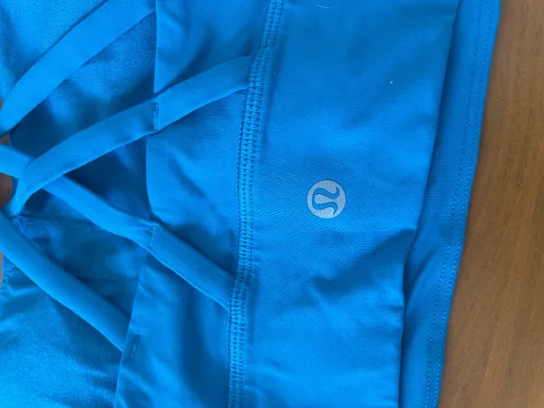 Lululemon BLUE Energy Sports Bra - Image 7