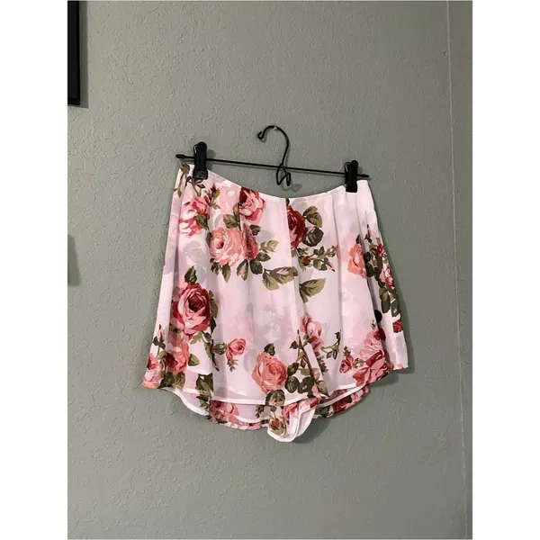 New Show Me Your Mumu Sawyer Short Size Medium Rosie Posie Double Lined Sheer - Image 3