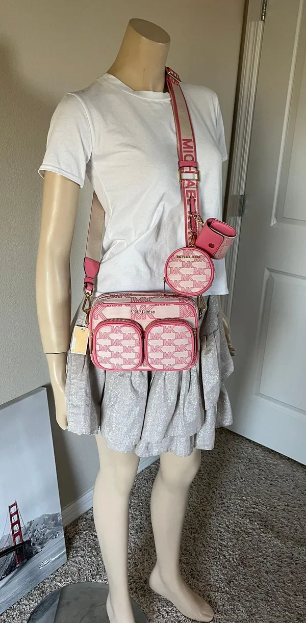 Michael Kors Purse - Image 7