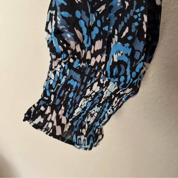 Pinch Blue Graphic Long Sleeve Blouse Size M - Image 4