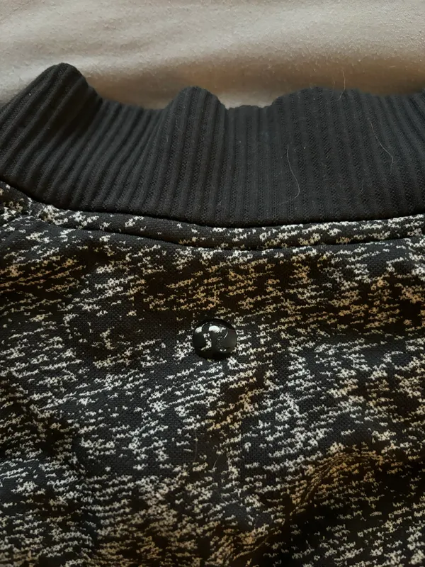 Lululemon Quarter-Zip Pullover - Image 4