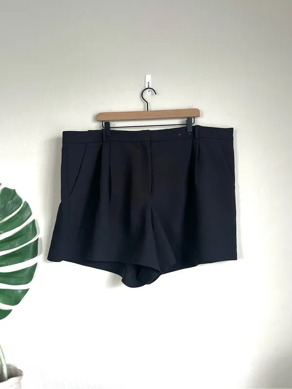 Abercrombie & Fitch Sloane Tailored Shorts - Image 2