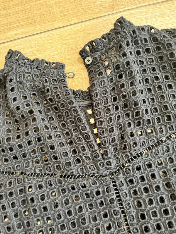 Womens Point Sur Black Eyelit Lace Blouse - 00 - Image 6