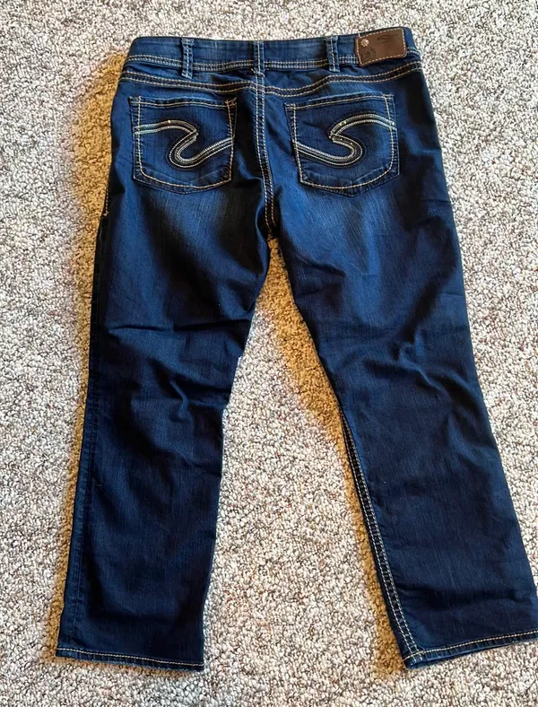 Silver Jeans Co Capri - Image 2