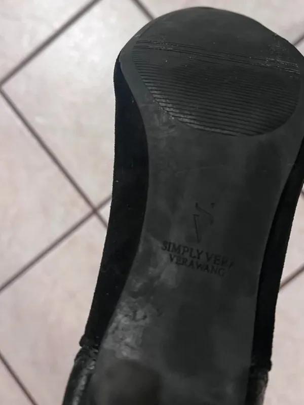 Vera Wang Women's Black Boots - Image 4