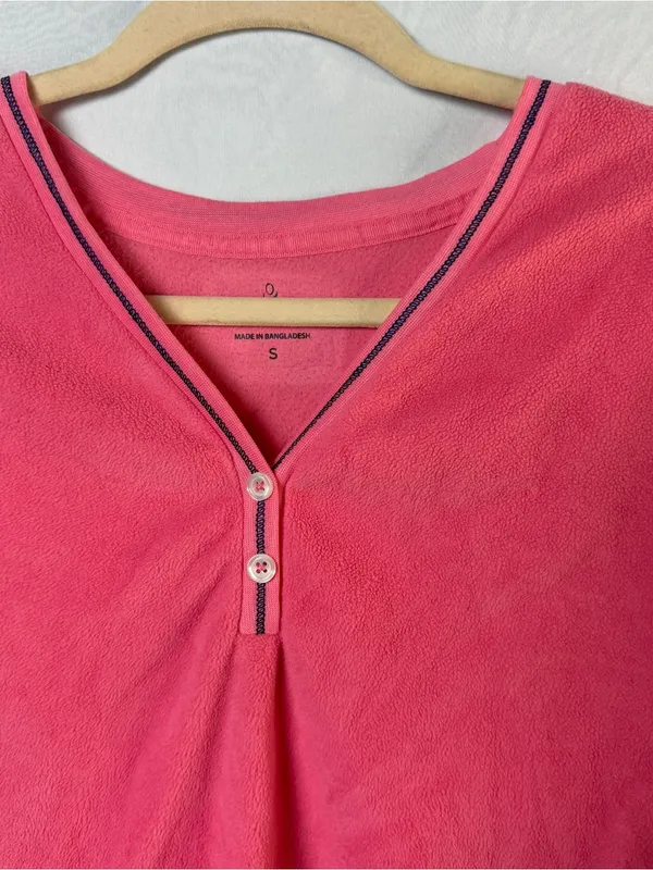 Women’s Pink Long-Sleeve V-Neck Sweater - Unbranded - Image 3