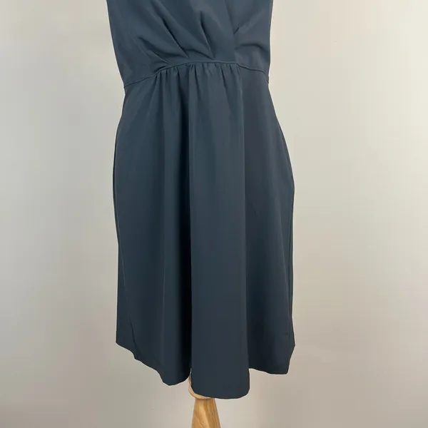 Athleta Halter Dress Womens 8 Black Athletic Go Anywhere Sundress Smocked Padded - Image 5