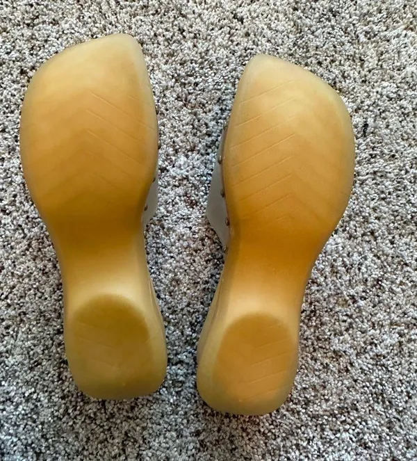Bass Clog shoes Size 10 - Image 3