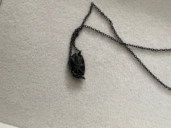 Kendra Scott Elisa Pendant Necklace in Black Drusy - Image 4