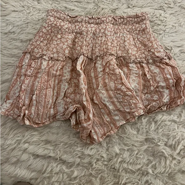 Quiet Storm floral floaty shorts - Image 6