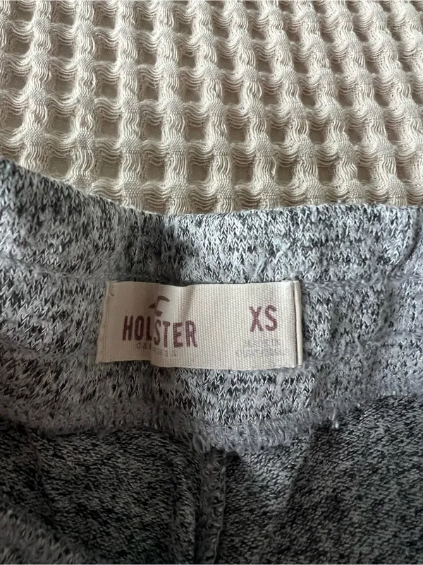 Hollister Heather Gray Knit sweatpants - Image 3