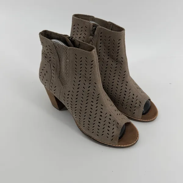 TOMS Majorca Taupe Suede‎ Perforated Peep Toe Booties Womens Heel Shoes - Image 2