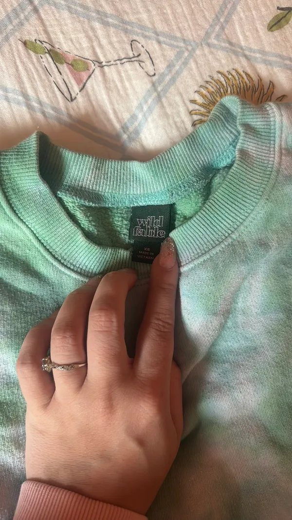 Crewneck  - Image 2
