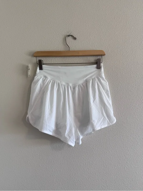 NWT AERIE Women's White Athletic Skort Shorts - Image 3