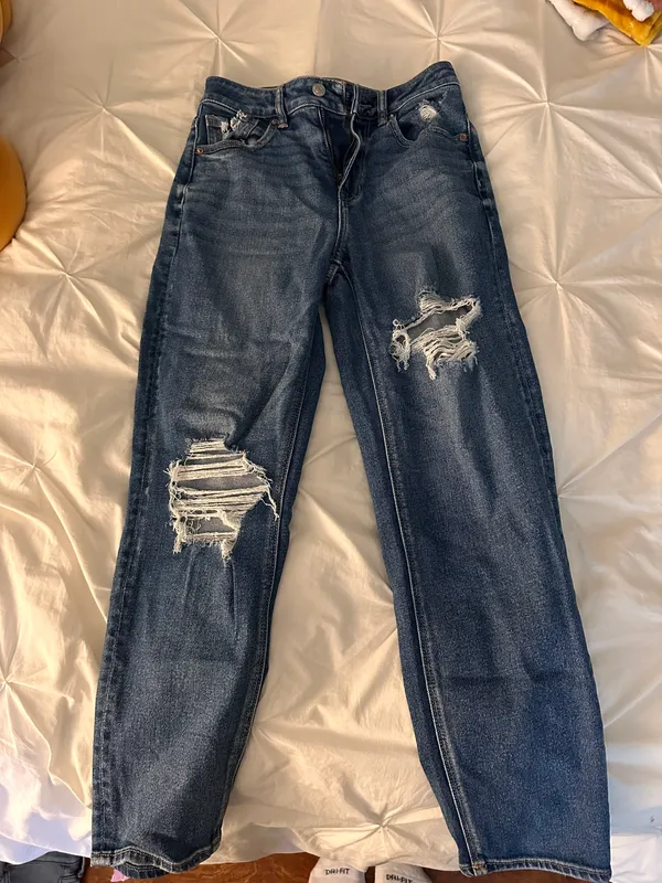American Eagle mom straight jeans - Image 2